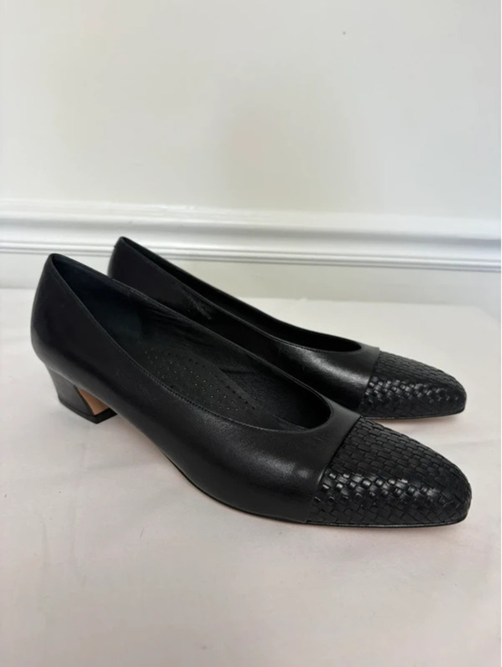 Amalfi Italy Black Leather Woven Cap Toe Pumps Size 12 AAA Extra Narrow
